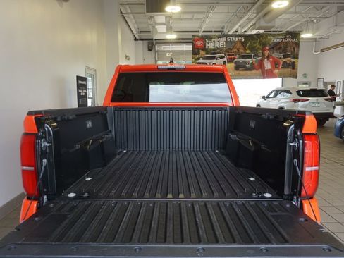 Certified 2024 Toyota Tacoma TRD Off-Road AWD/4WD image 15
