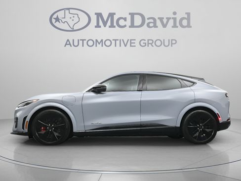 Used 2025 Ford Mustang Mach-E GT AWD/4WD image 28