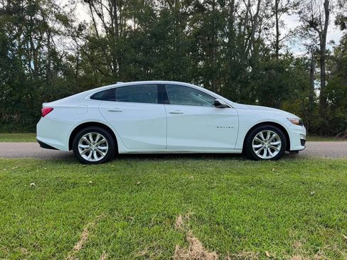 Used 2023 Chevrolet Malibu LT FWD image 3