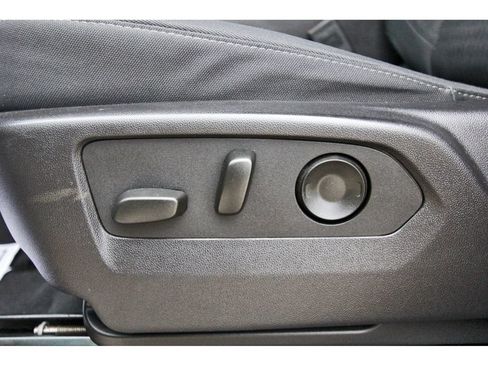 Used 2024 Chevrolet Silverado 1500 LT Trail Boss w/ Convenience Package II AWD/4WD image 25