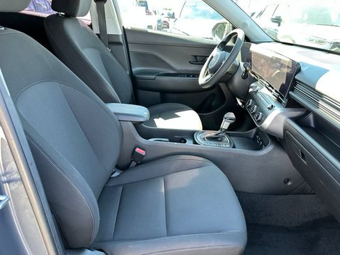 Used 2024 Hyundai Kona SE FWD image 15