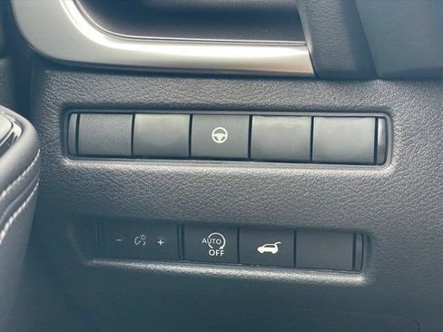 New 2026 Nissan Rogue SV FWD image 13