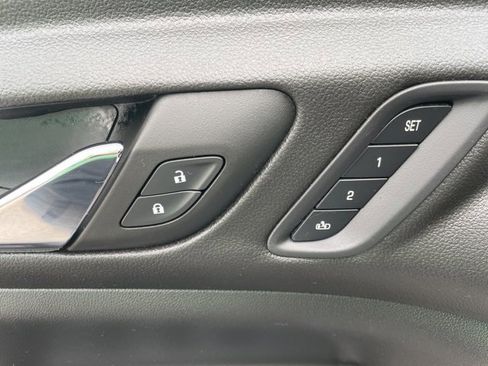 Used 2023 GMC Acadia AT4 w/ Technology Package image 29