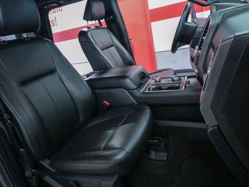 Used 2021 Ford Expedition XLT AWD/4WD image 24