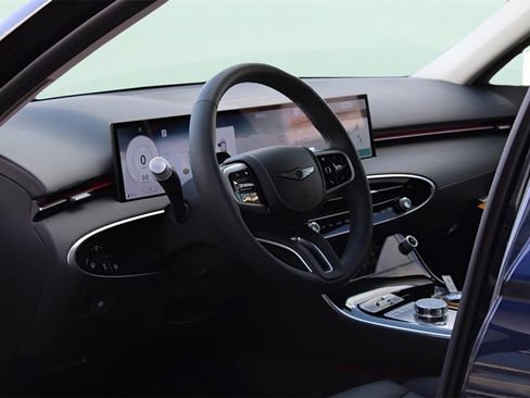 New 2026 Genesis GV70 2.5T image 12