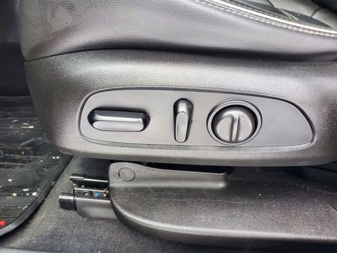 Used 2017 GMC Acadia Denali w/ Technology Package image 21