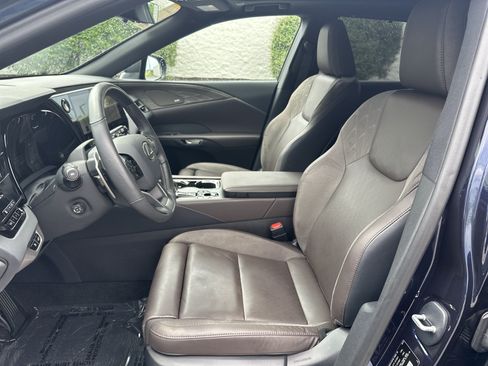 Used 2025 Lexus RX 350 AWD w/ Convenience Package image 16