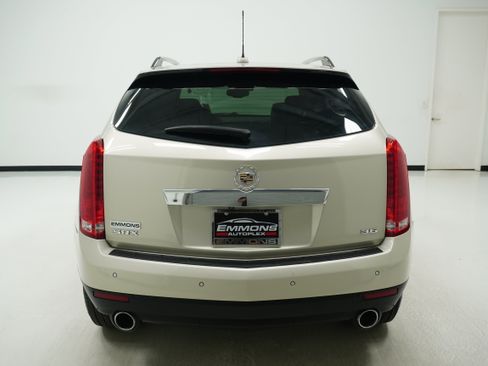 Used 2015 Cadillac SRX Luxury w/ Driver Awareness Package image 5