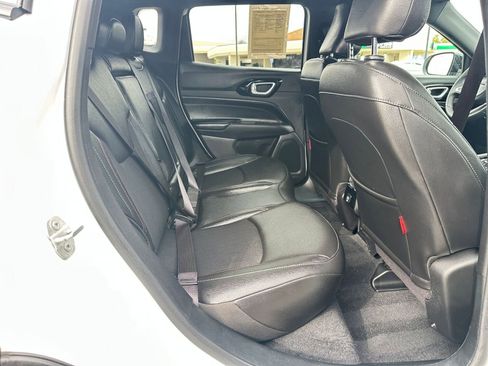 Used 2025 Jeep Compass Trailhawk w/ Trailer Tow Group image 25