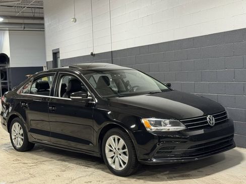 Used 2015 Volkswagen Jetta SE image 2