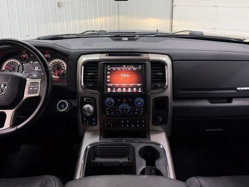 Used 2017 RAM 1500 Laramie w/ Convenience Group AWD/4WD image 13
