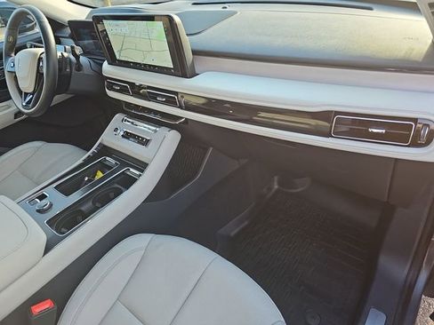 Used 2025 Lincoln Aviator Reserve w/ Illumination Package AWD/4WD image 31