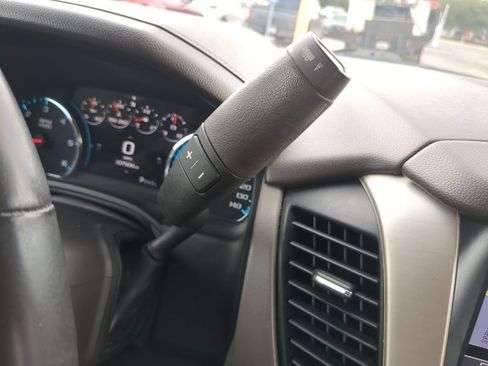 Used 2017 GMC Yukon Denali w/ Enhanced Security Package AWD/4WD image 28