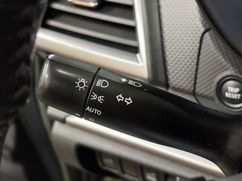 Used 2019 Subaru Forester Premium image 27