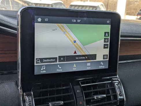 Used 2019 Lincoln Navigator Select w/ Technology Package image 17