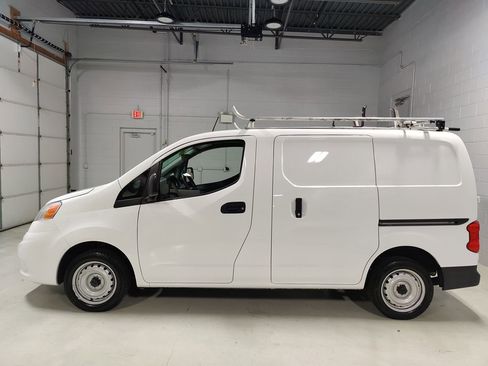 Used 2021 Nissan NV200 S image 17