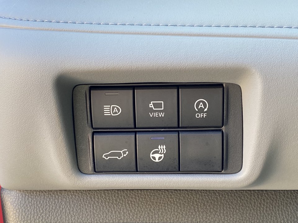 Used 2025 Toyota Highlander Limited AWD/4WD image 19