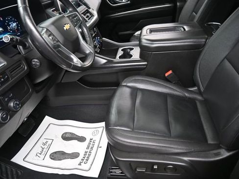 Used 2022 Chevrolet Tahoe LT w/ LT Signature Plus Package image 15