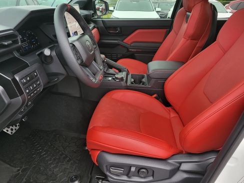 Used 2026 Toyota Tacoma TRD Pro AWD/4WD image 18