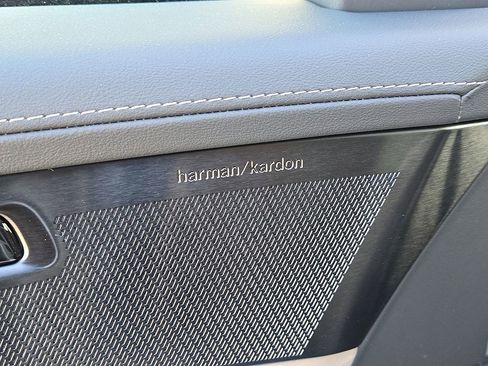 New 2026 Volvo XC90 B6 Ultra image 23