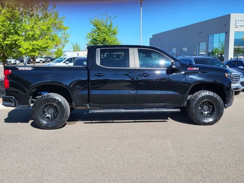 Used 2021 Chevrolet Silverado 1500 LT Trail Boss w/ Convenience Package II image 4