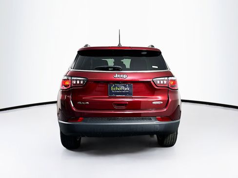 Used 2022 Jeep Compass Latitude image 7