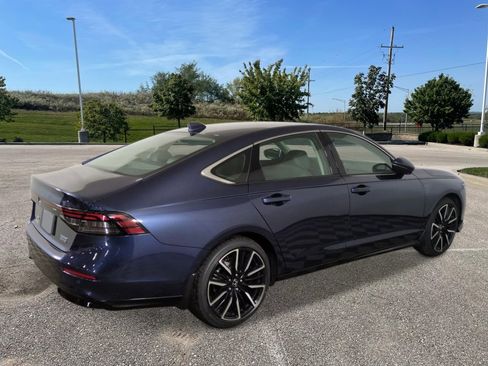 New 2026 Honda Accord Touring image 5