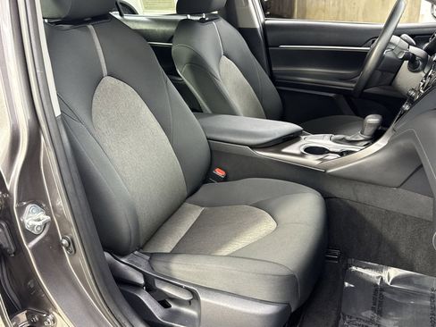 Used 2024 Toyota Camry LE image 29