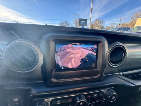 Used 2023 Jeep Wrangler Willys 4xe image 39