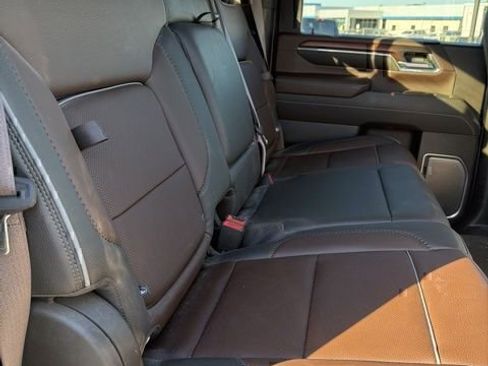 Used 2024 GMC Sierra 3500 Denali w/ Denali Reserve Package AWD/4WD image 20