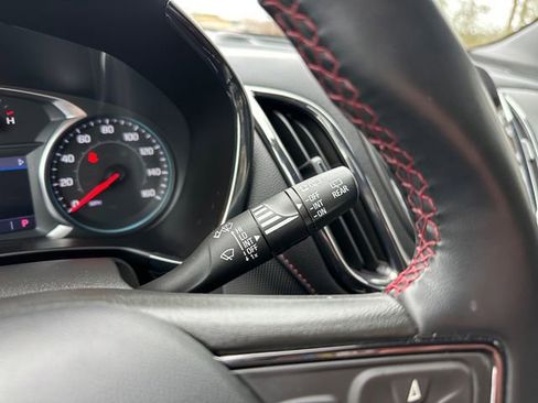 Used 2023 Chevrolet Equinox RS image 25