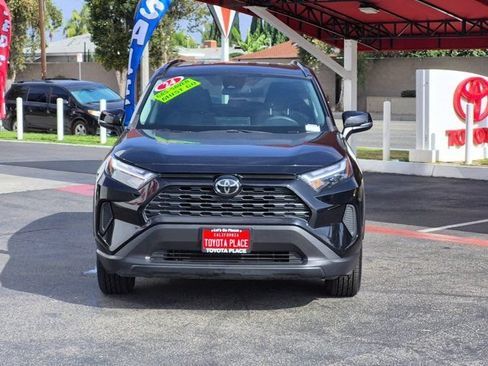 Used 2024 Toyota RAV4 XLE FWD image 2