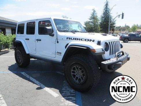 Used 2022 Jeep Wrangler Unlimited Rubicon w/ Xtreme Recon 35" Tire Package AWD/4WD image 7