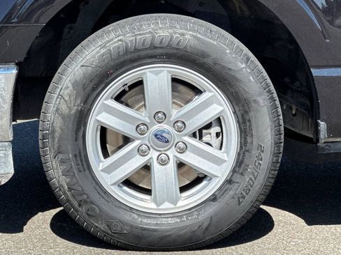 Used 2023 Ford F150 XLT RWD image 12