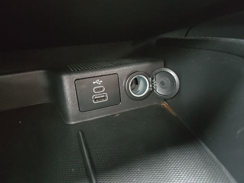 Used 2025 Ford Escape ST-Line image 53