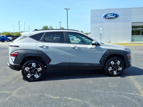 Used 2024 Hyundai Kona SEL AWD/4WD image 25