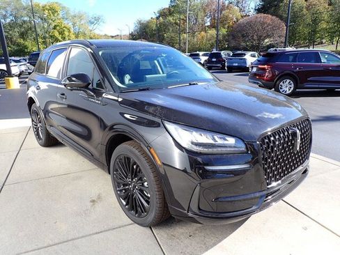 New 2026 Lincoln Corsair Premiere image 8