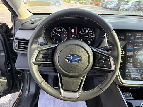 Used 2025 Subaru Outback Premium AWD/4WD image 24