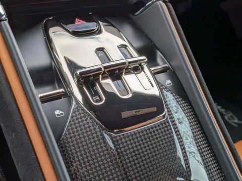 Used 2022 Ferrari Roma image 14