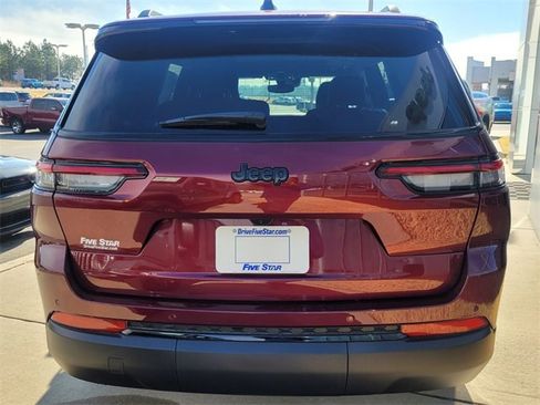 New 2024 Jeep Grand Cherokee L Altitude image 10