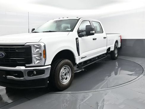 Used 2025 Ford F350 XL AWD/4WD image 2