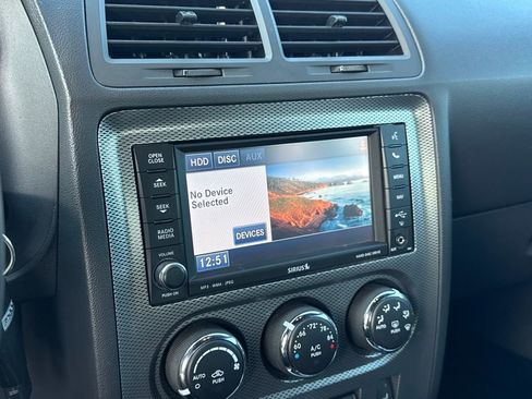 Used 2012 Dodge Challenger R/T image 21