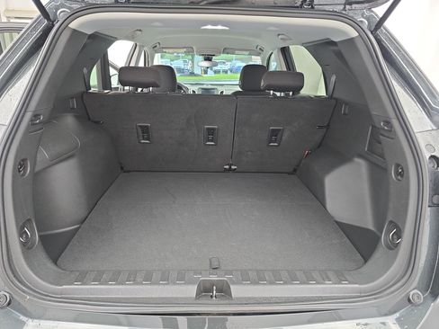 Used 2020 Chevrolet Equinox LT FWD image 12