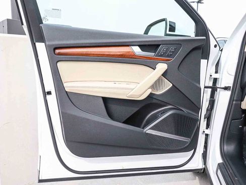 Used 2022 Audi Q5 2.0T Premium Plus image 30