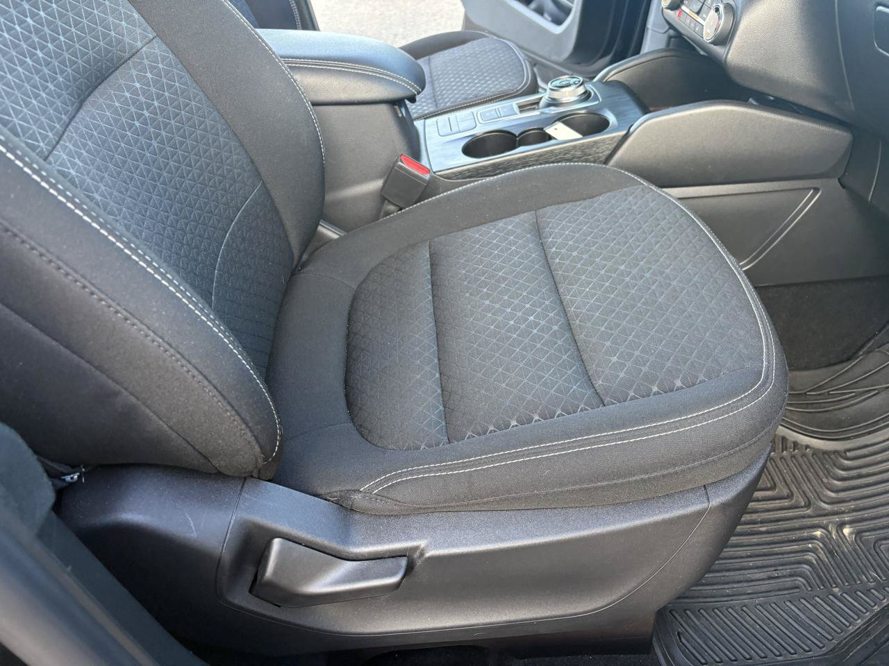 Used 2025 Ford Escape Active w/ Cold Weather Package AWD/4WD image 42