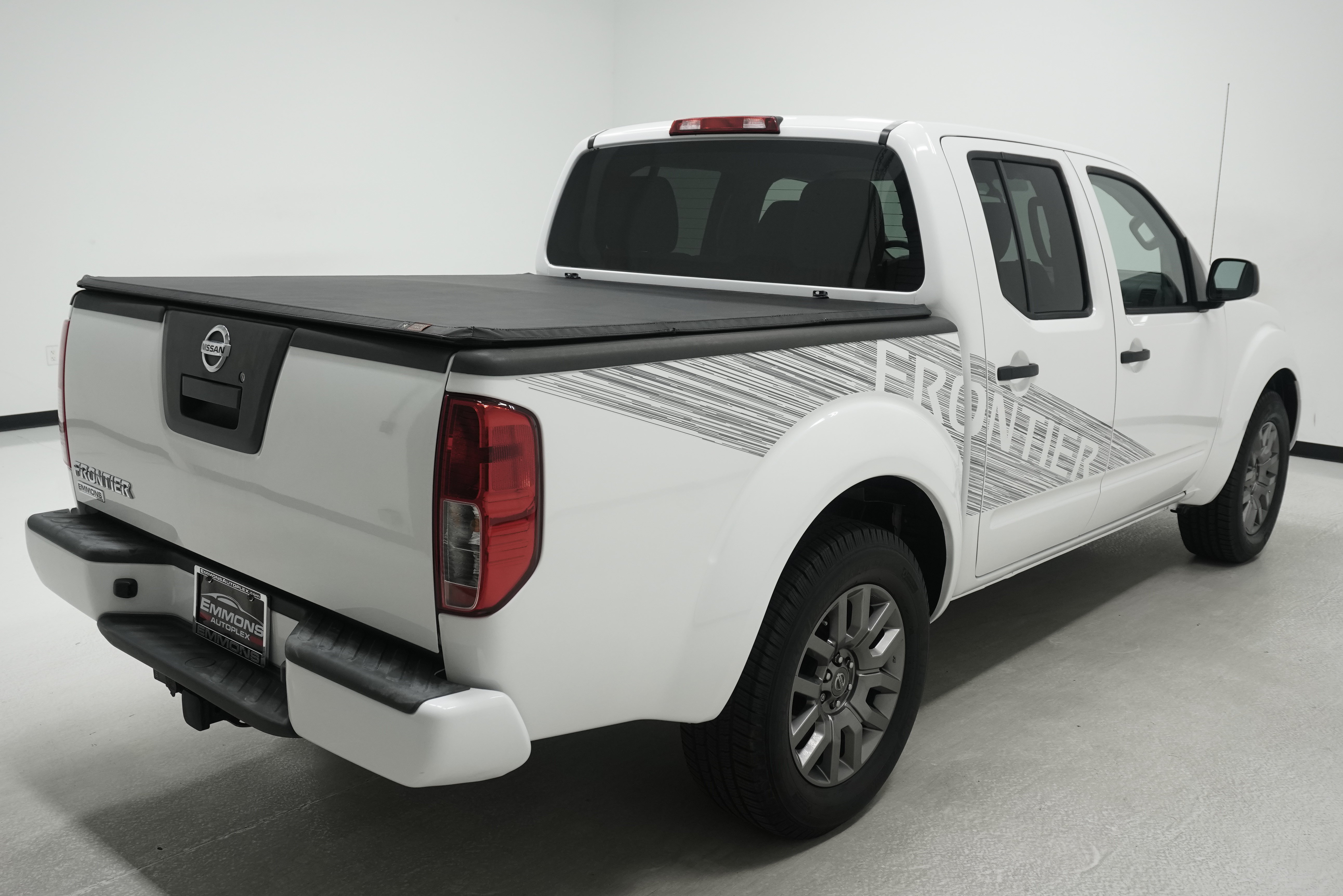 Used 2012 Nissan Frontier SV w/ Sport Appearance Pkg RWD image 4