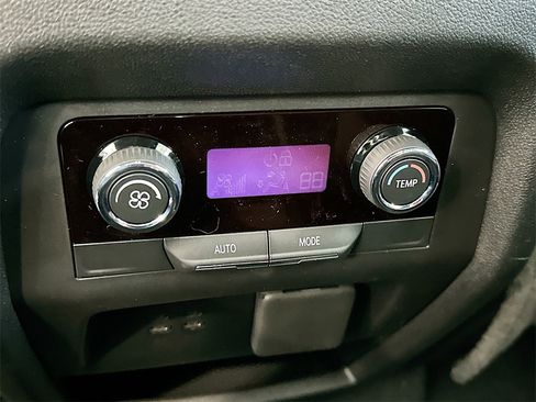 New 2026 Chevrolet Traverse LT w/ Midnight/Sport Edition image 17