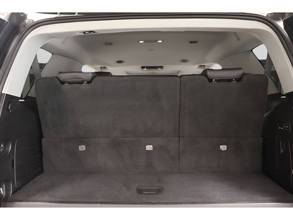 Used 2019 Chevrolet Tahoe Premier AWD/4WD image 29