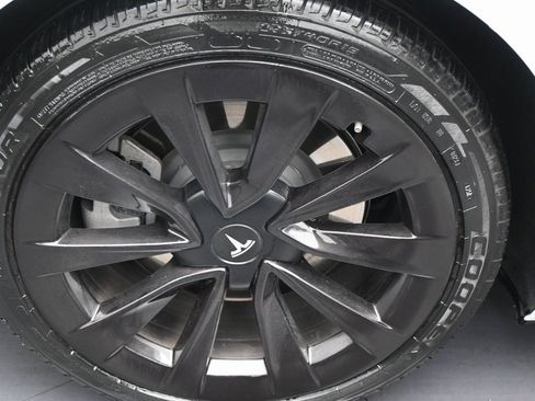 Used 2021 Tesla Model 3 Standard Range Plus image 39