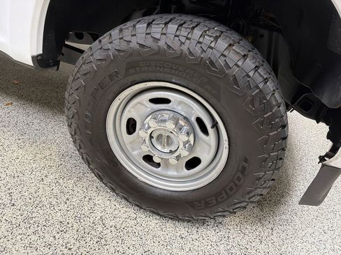 Used 2022 Ford F350 XL w/ Power Equipment Group AWD/4WD image 46